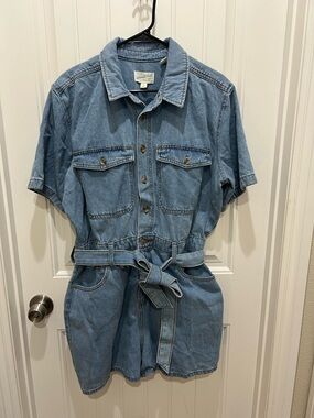 Universal Thread Light Blue Denim Jacket